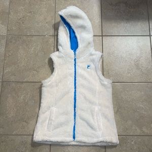 filas white sweater vest